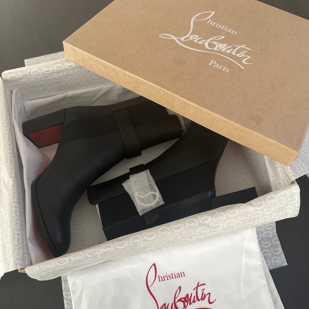 Christian Louboutin Chelsea boot
